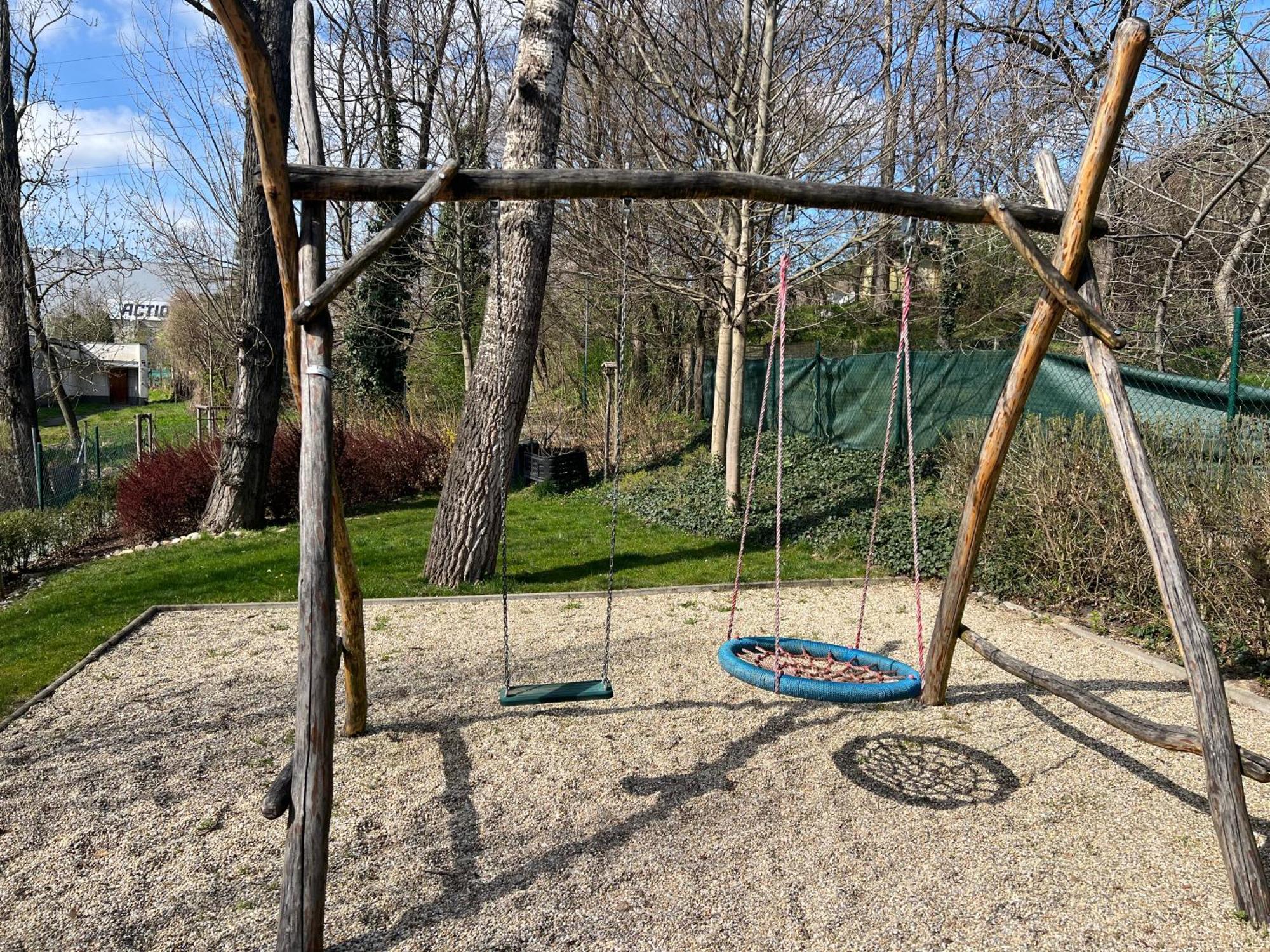 Forest Park Garden Apartment Bratysława Zewnętrze zdjęcie